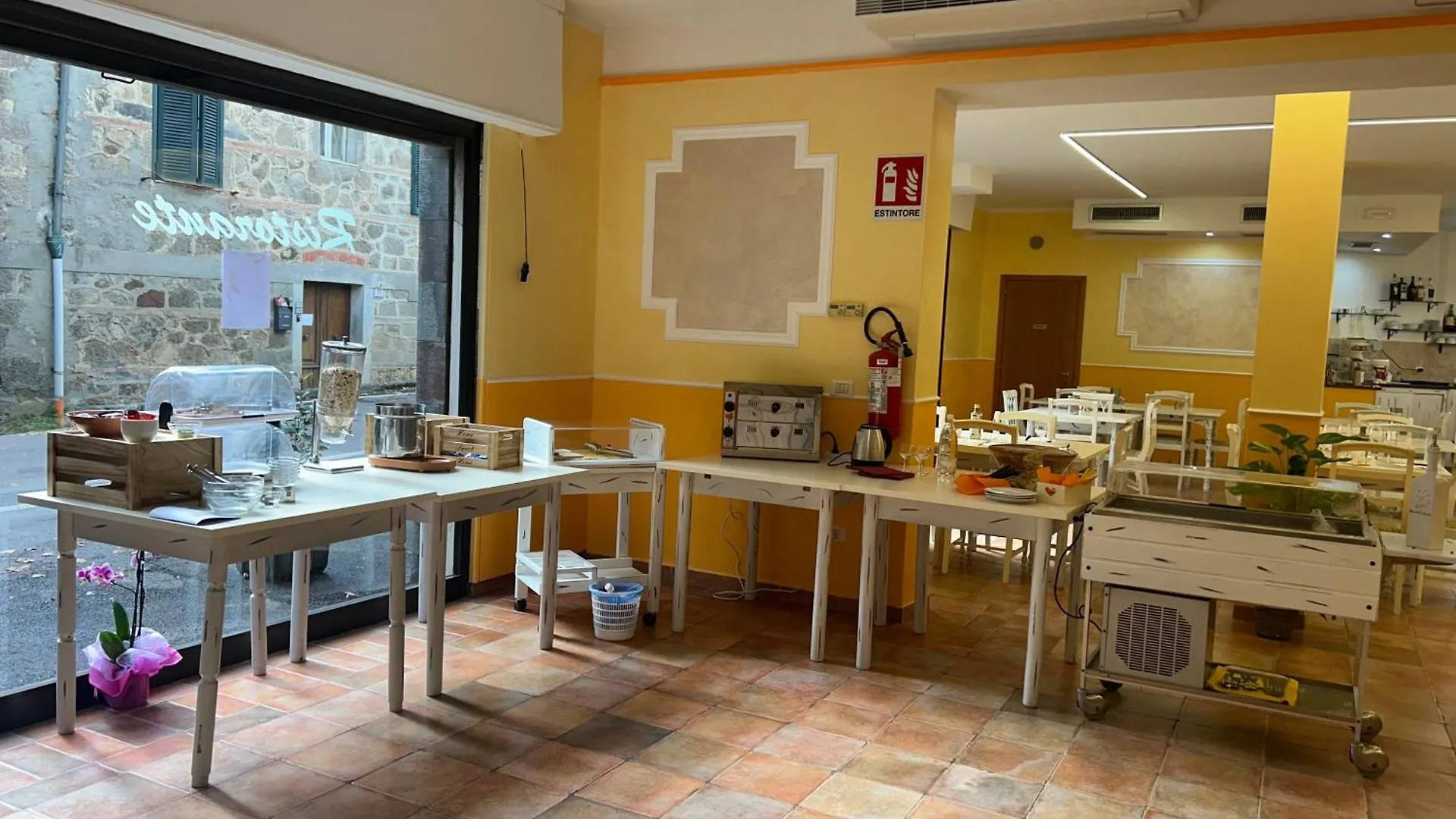 Hotel Ristorante Stellamiata Abbadia San Salvator 3*,  Italy